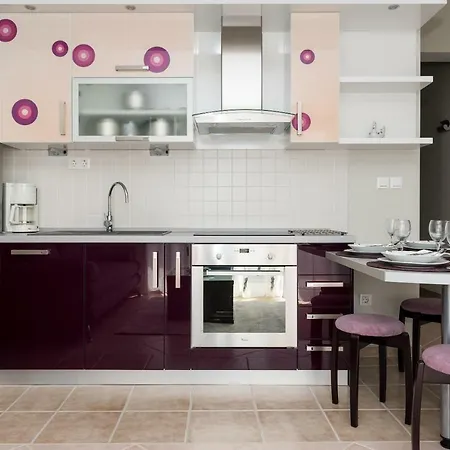 Nada 布罗达里卡