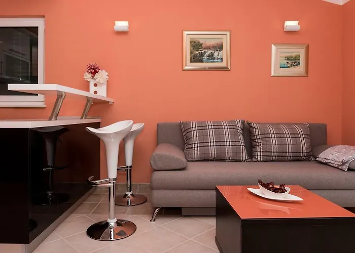 Nada * 布罗达里卡