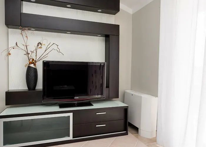 Nada * Brodarica (Sibenik-Knin)