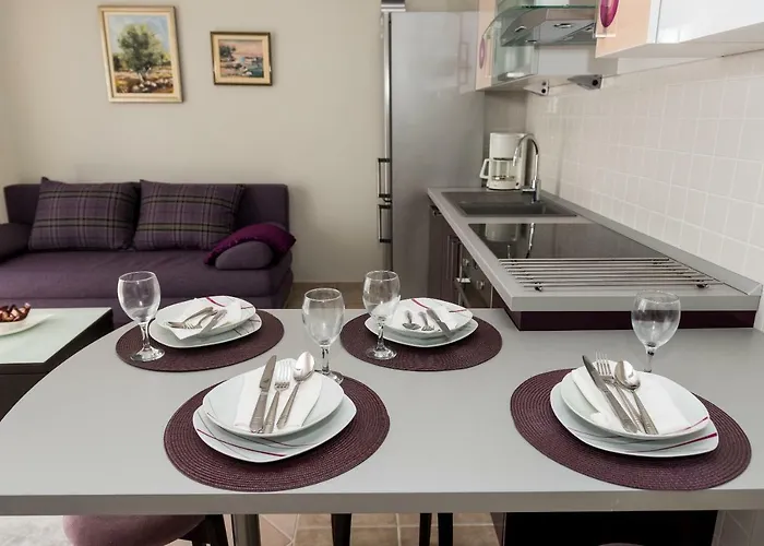 Nada 布罗达里卡